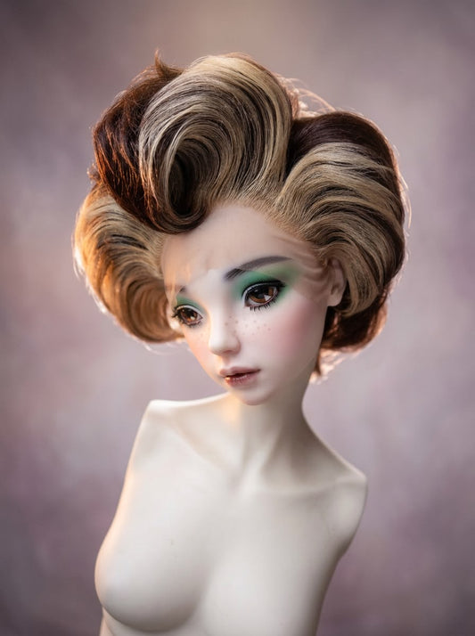 Short Blowout - Brown & Blonde