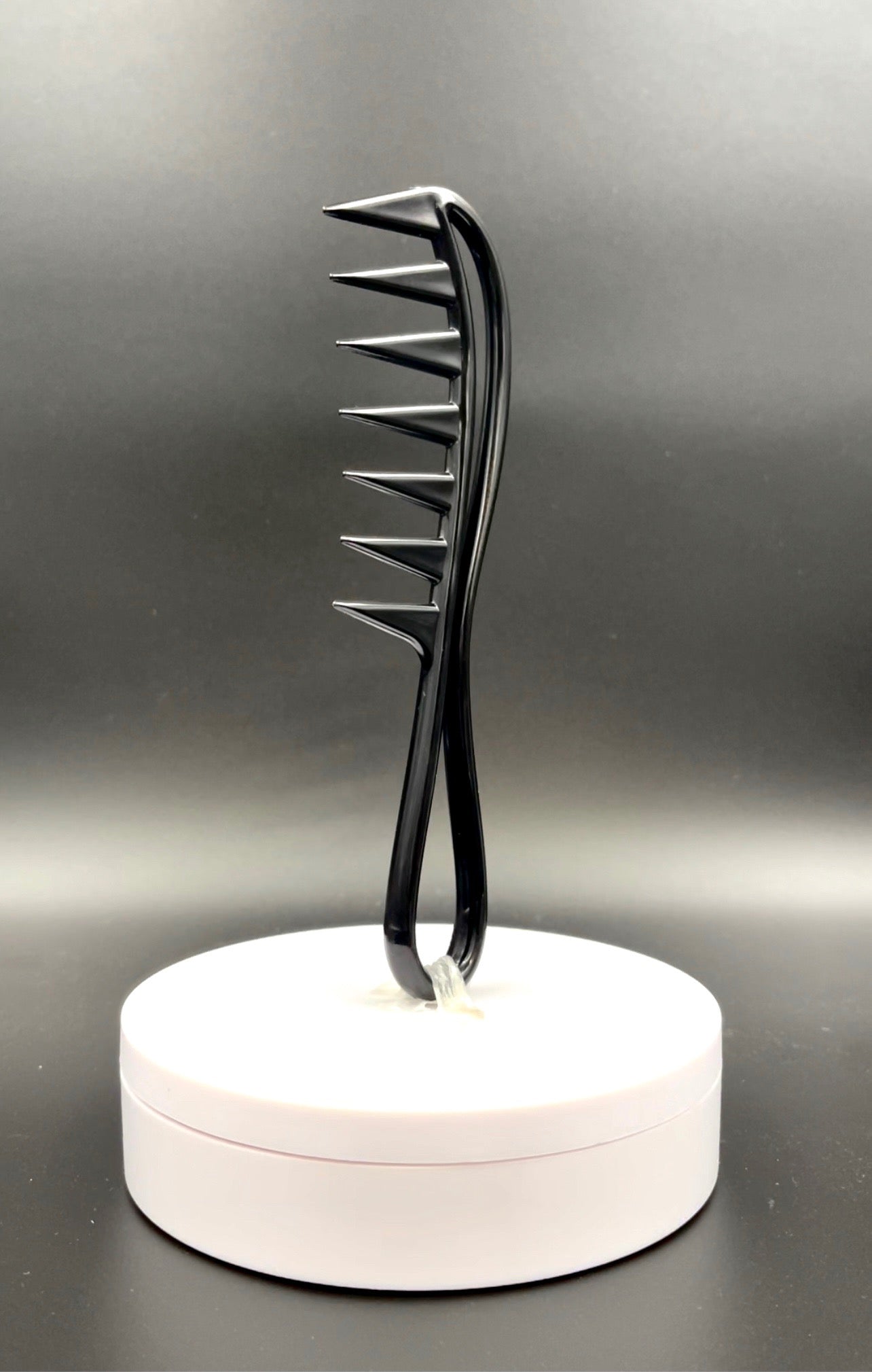 Wide toothed comb